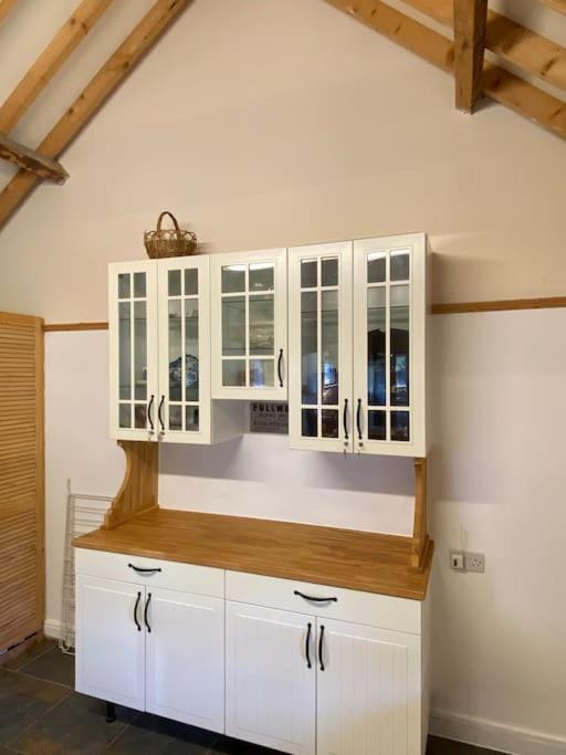 Oyster Barn Sleeps Two Holiday home